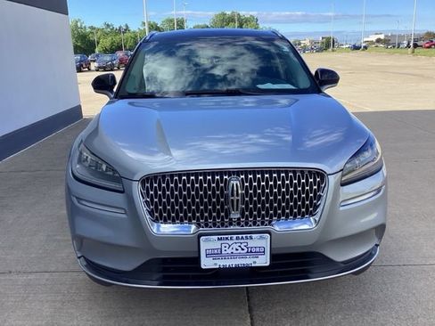 Used 2021 Lincoln Corsair AWD w/ Premium Package image 3