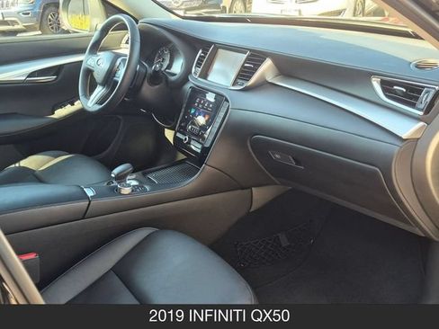 Used 2019 INFINITI QX50 Luxe w/ Navigation Package AWD/4WD image 28