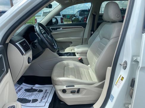Used 2018 Volkswagen Atlas SEL Premium AWD/4WD image 18