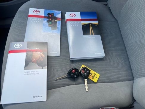 Used 2012 Toyota Corolla LE image 22