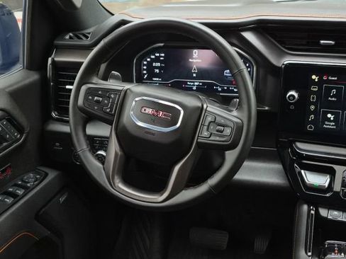 Used 2025 GMC Sierra 1500 AT4 w/ AT4 Premium Package AWD/4WD image 25