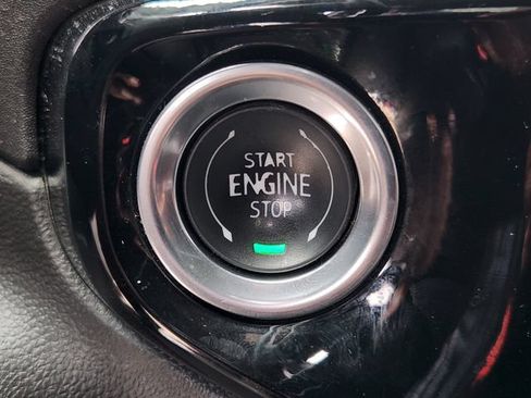 Used 2025 GMC Sierra 1500 SLT RWD image 19