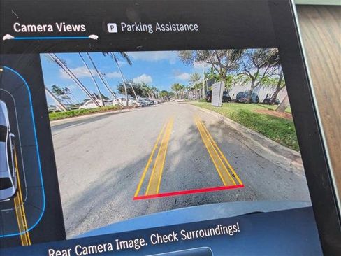 Used 2025 Mercedes-Benz C 300 Sedan image 13