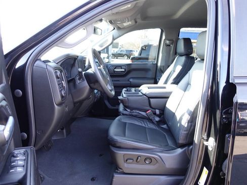 Used 2023 Chevrolet Silverado 1500 Custom image 13