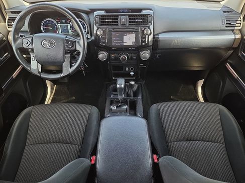 Used 2017 Toyota 4Runner TRD Off-Road AWD/4WD image 10