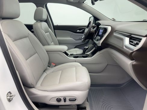 Used 2019 GMC Acadia SLT image 30