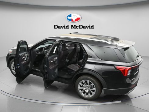 New 2026 Ford Explorer Platinum image 7