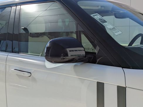 New 2026 Land Rover Range Rover SE AWD/4WD image 11
