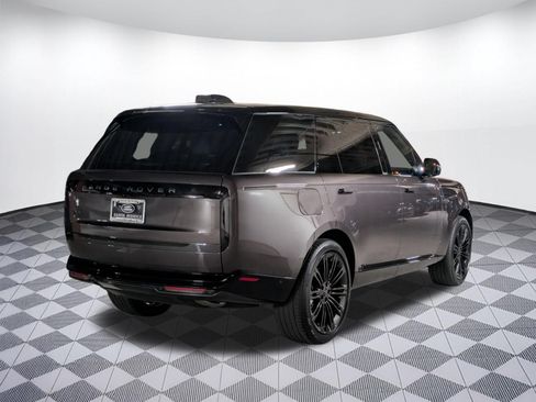 New 2026 Land Rover Range Rover Long Wheelbase SE AWD/4WD image 10