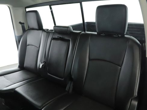 Used 2017 RAM 1500 Laramie w/ Convenience Group image 5