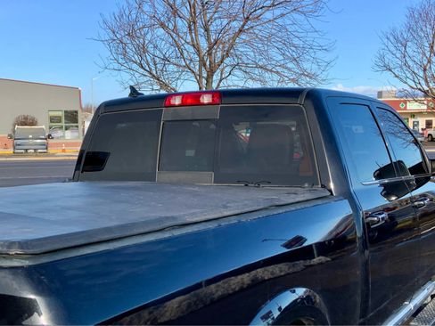 Used 2018 RAM 1500 Limited image 12