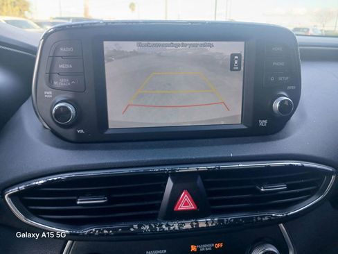 Used 2019 Hyundai Santa Fe SE image 29