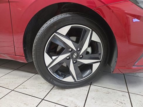 Used 2023 Hyundai Elantra SEL w/ Convenience Package FWD image 8