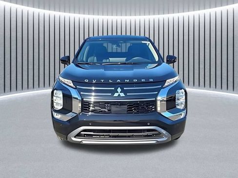New 2026 Mitsubishi Outlander SE AWD/4WD image 2