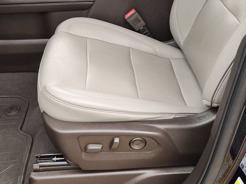 Used 2022 GMC Yukon SLT RWD image 19