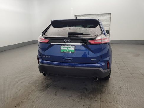 Used 2020 Ford Edge SE image 7
