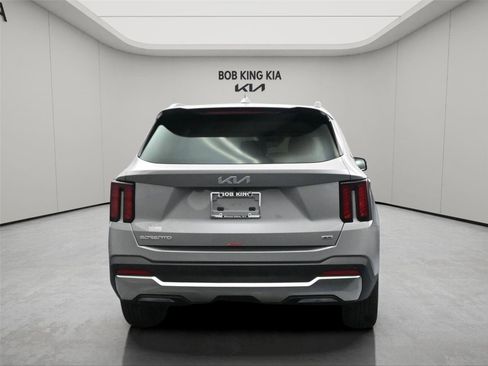 New 2026 Kia Sorento S AWD/4WD image 13