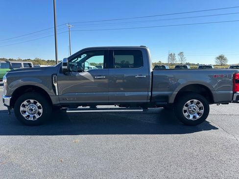 Certified 2024 Ford F250 Lariat w/ Chrome Package image 32