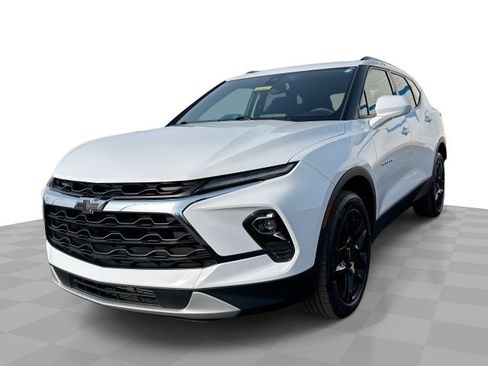 Certified 2024 Chevrolet Blazer LT w/ Convenience Package image 1