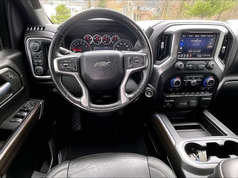Used 2021 Chevrolet Silverado 1500 LT Trail Boss w/ Convenience Package II AWD/4WD image 17