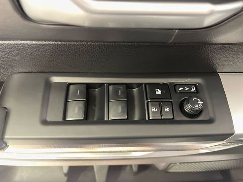Used 2023 Toyota Tundra Platinum AWD/4WD image 13