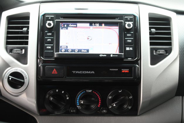 Used 2015 Toyota Tacoma 4x4 Double Cab w/ TRD Off-Road Package image 19