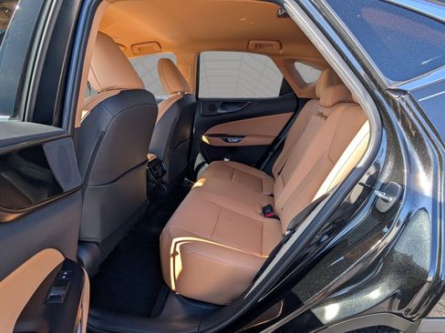 Used 2023 Lexus NX 250 FWD image 6