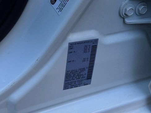 Used 2025 Nissan Altima 2.5 SV FWD image 28