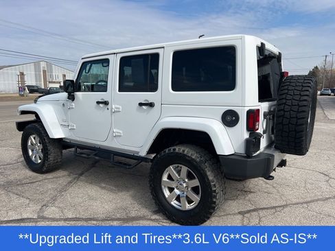 Used 2013 Jeep Wrangler Unlimited Sahara w/ Dual Top Group AWD/4WD image 36