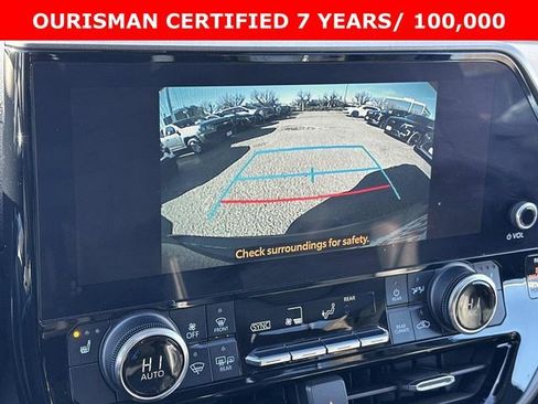 Used 2023 Toyota Highlander XLE image 27