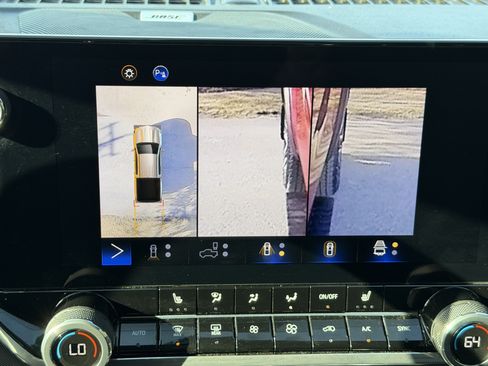 Used 2024 Chevrolet Colorado Z71 w/ Z71 Convenience Package 2 image 29