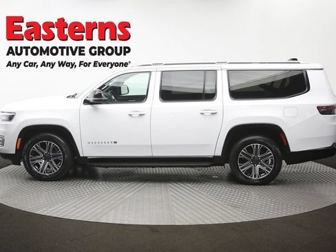 Used 2024 Jeep Wagoneer L Series II RWD image 64