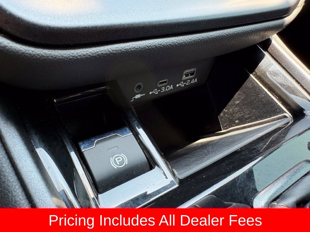 Used 2025 Subaru Outback Wilderness AWD/4WD image 21
