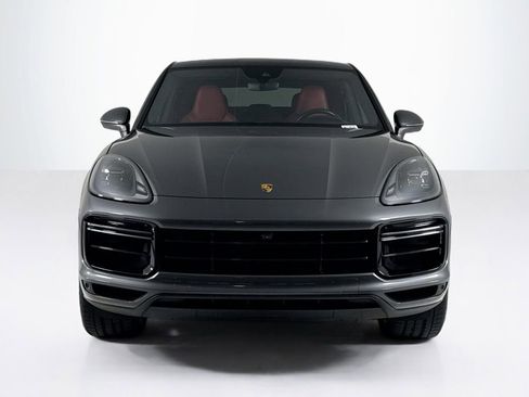 Certified 2022 Porsche Cayenne Turbo S image 8