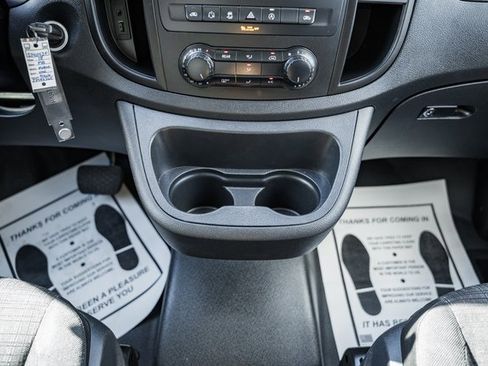 Used 2018 Mercedes-Benz Metris Passenger image 24
