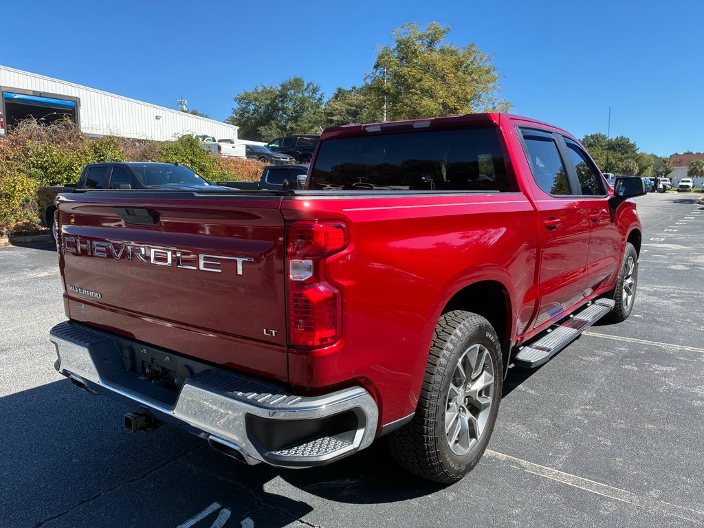 Used 2021 Chevrolet Silverado 1500 LT w/ Z71 Off-Road Package AWD/4WD image 5