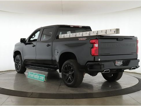 Used 2023 Chevrolet Silverado 1500 Custom Trail Boss w/ LPO, Dark Essentials Package image 8