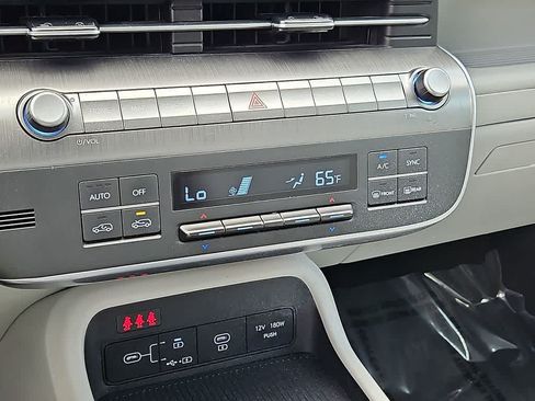 Used 2024 Hyundai Kona SEL FWD image 14