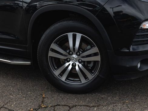 Used 2017 Honda Pilot EX-L image 4