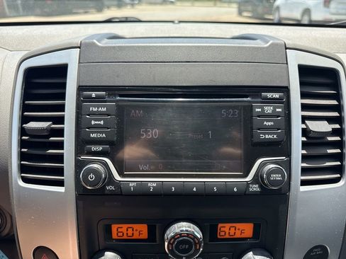 Used 2016 Nissan Frontier SV AWD/4WD image 15