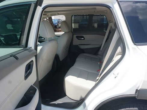 Used 2023 Nissan Rogue SL w/ SL Premium Package FWD image 14