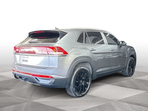 Certified 2024 Volkswagen Atlas Cross Sport SE w/ Panoramic Sunroof Package FWD image 8