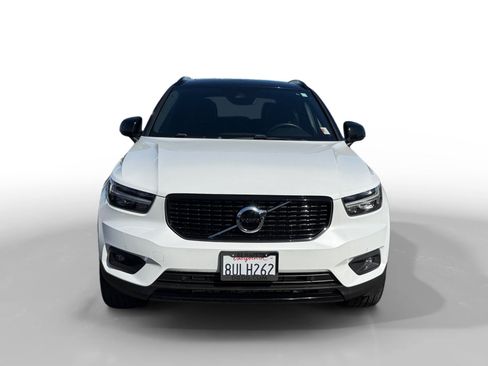 Used 2021 Volvo XC40 T5 R-Design w/ Climate Package AWD/4WD image 8