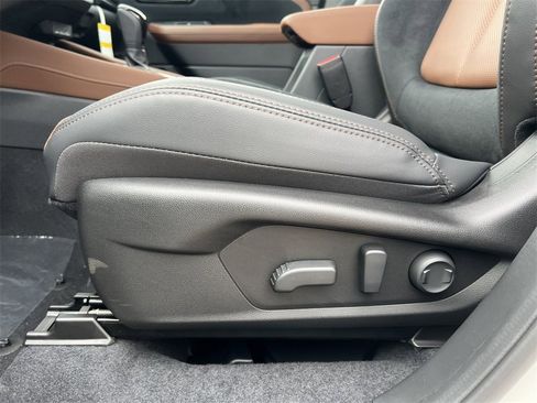 New 2025 Subaru Forester Touring image 10