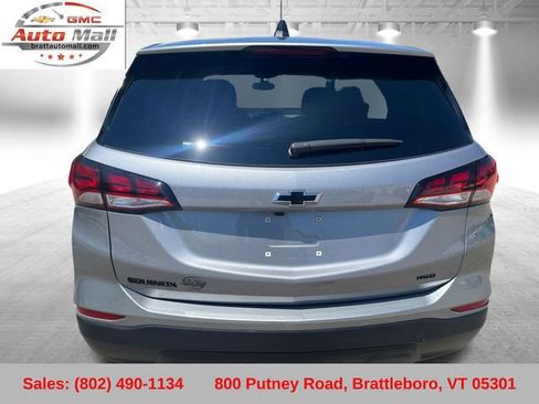 Used 2024 Chevrolet Equinox LS w/ LS Convenience Package AWD/4WD image 5
