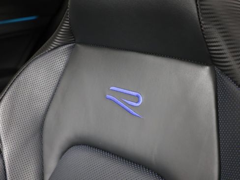 Used 2024 Volkswagen Golf R AWD/4WD image 52