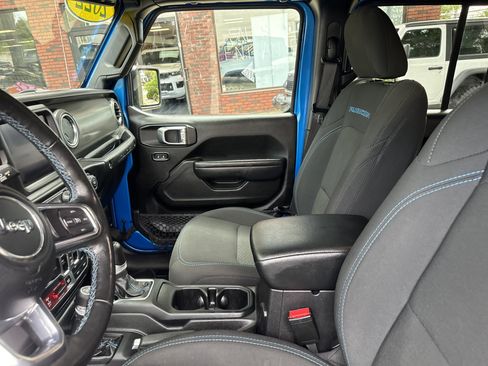 Certified 2022 Jeep Wrangler Unlimited Rubicon 4xe w/ Steel Bumper Group image 26