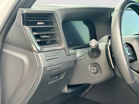 Used 2024 Lexus GX 550 AWD/4WD image 10