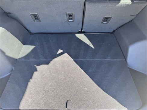 Used 2024 Chevrolet Equinox LT image 12