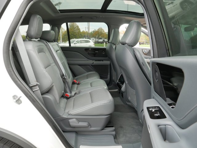Used 2021 Lincoln Aviator Reserve w/ Elements Package Plus AWD/4WD image 19